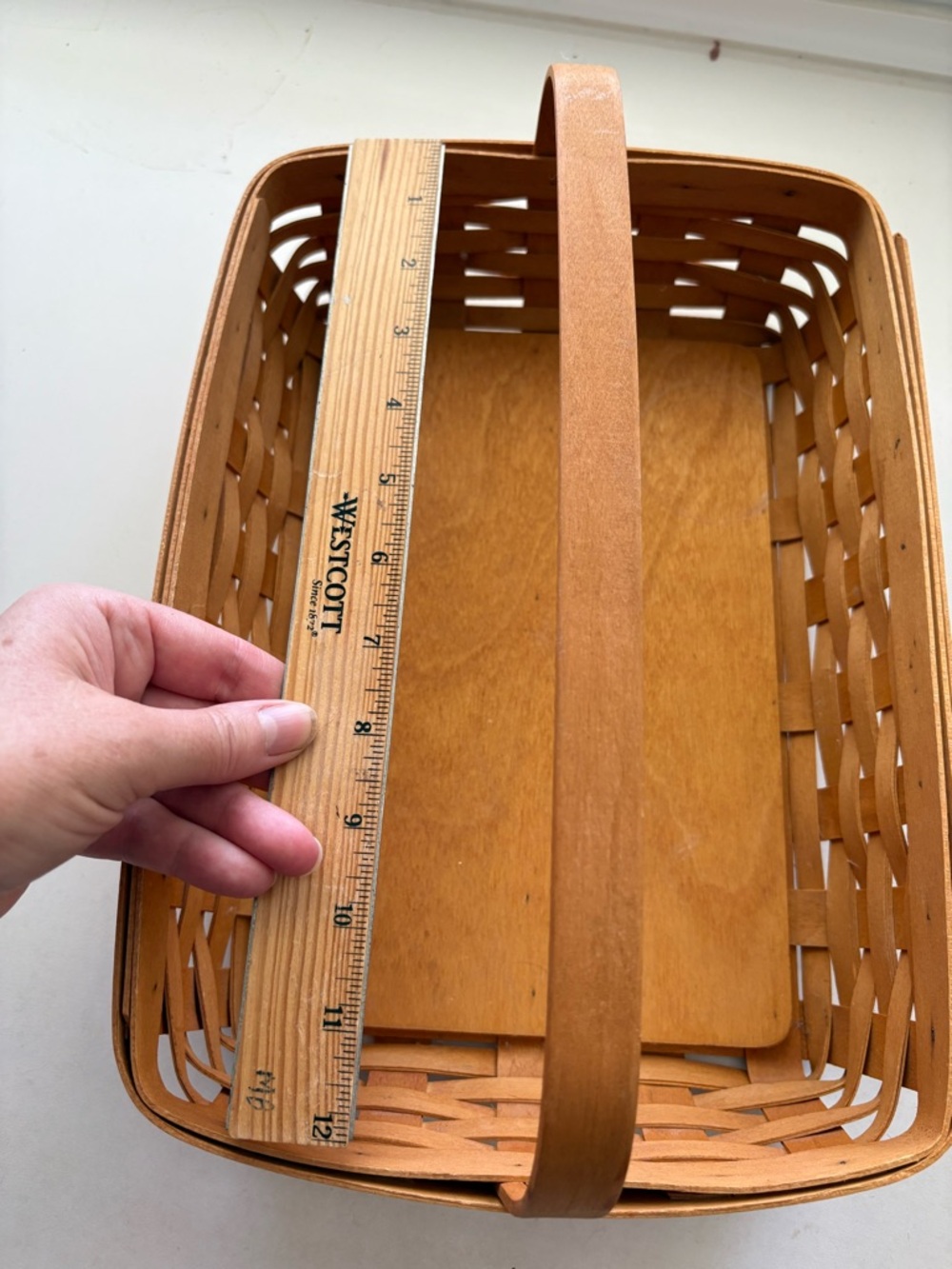 Vintage Longaberger basket 2002 - Picture 3 of 11